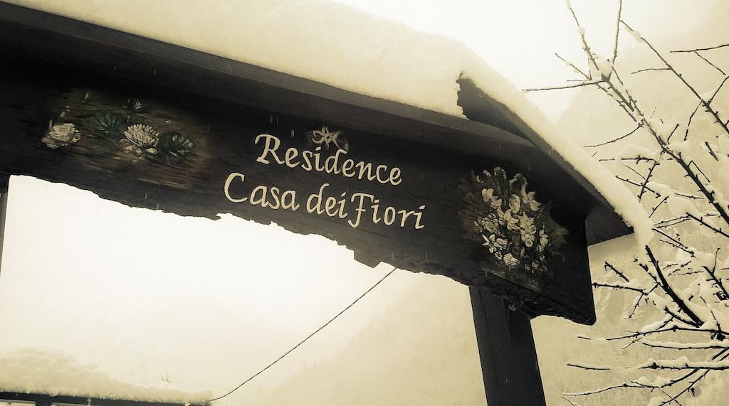 Residence Casa Dei Fiori อาลันญา วัลซีเซีย ภายนอก รูปภาพ